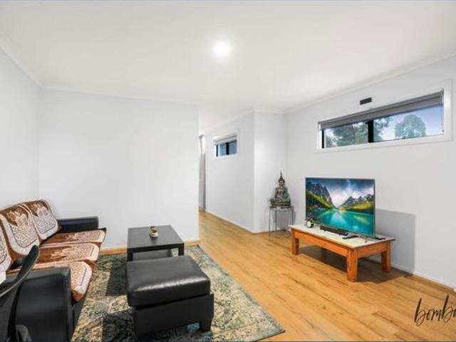 Townhouse for rent in Camerons Creek, Victoria