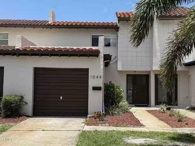 Condo for rent in Melbourne