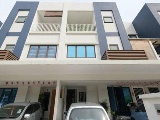 Townhouse for rent in Tanjong Sepat, Selangor