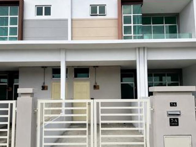 Townhouse for sale in Perak, Tronoh
