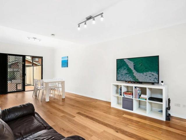 Townhouse for rent in Sutherland, New South Wales