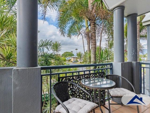 Townhouse for sale in Manunda, Cairns