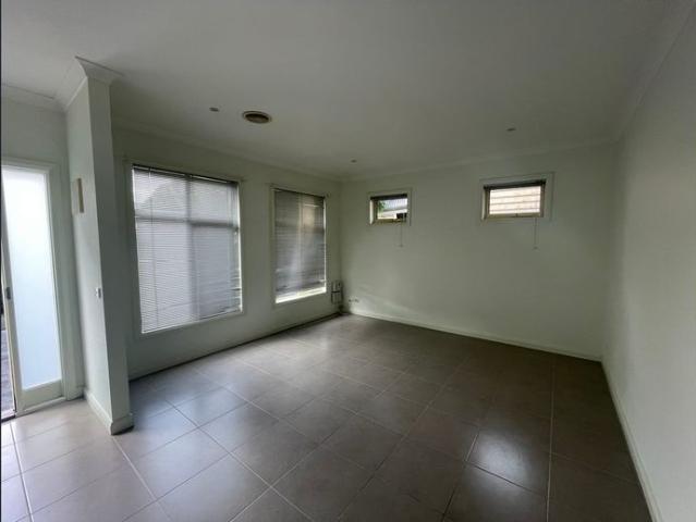 Townhouse for rent in Camerons Creek, Victoria