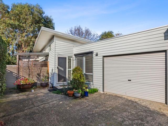 Townhouse for rent in Barwon Heads, Victoria