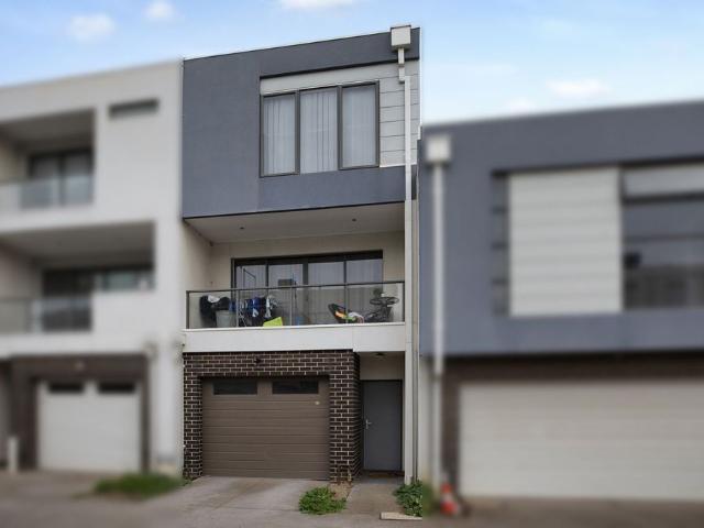 Townhouse for rent in Camerons Creek, Victoria