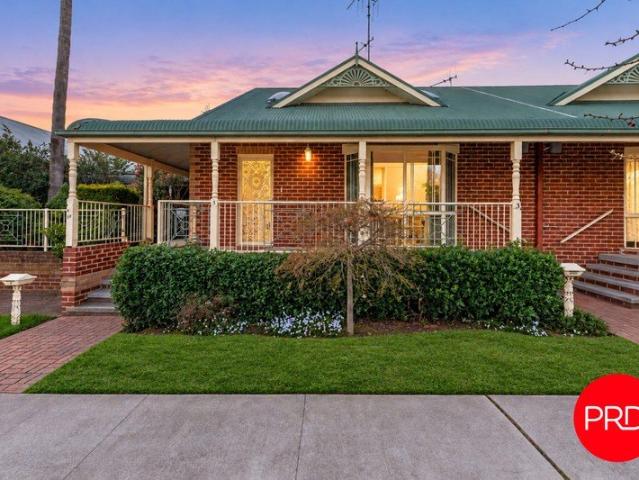 Townhouse for sale in Queanbeyan East, Queanbeyan