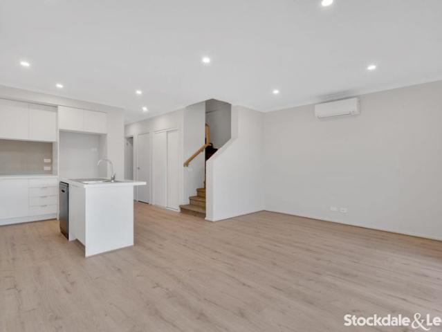Townhouse for rent in Camerons Creek, Victoria