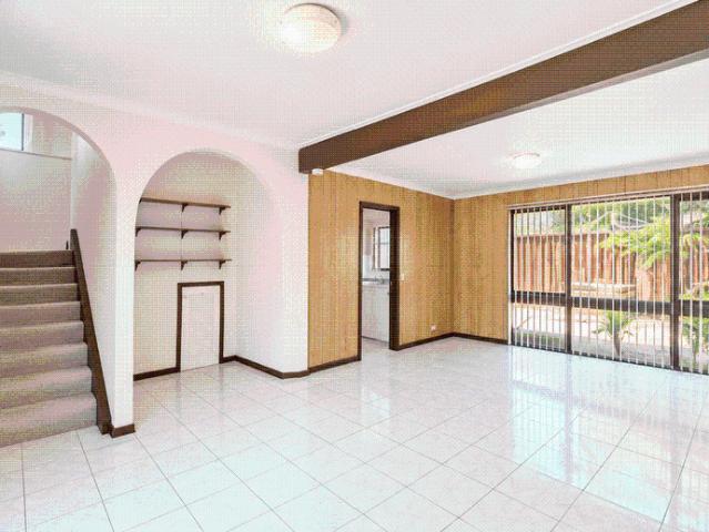 Townhouse for rent in Sydney, New South Wales