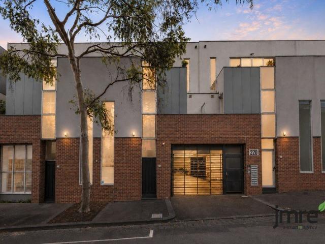 Townhouse for sale in Camerons Creek, Victoria