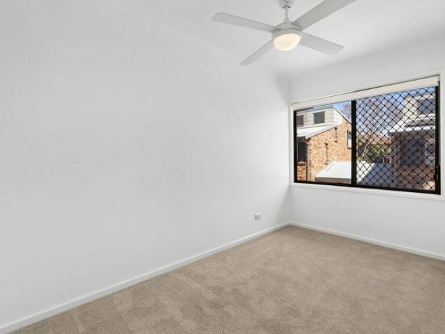 Townhouse for rent in Northern Beaches, Sydney