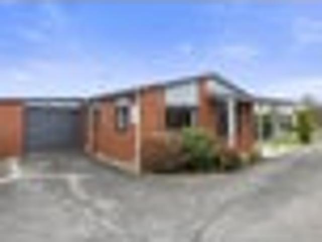 Townhouse for sale in Otakou