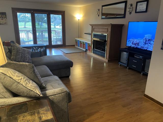 Townhouse for sale in Orland Hills, Illinois