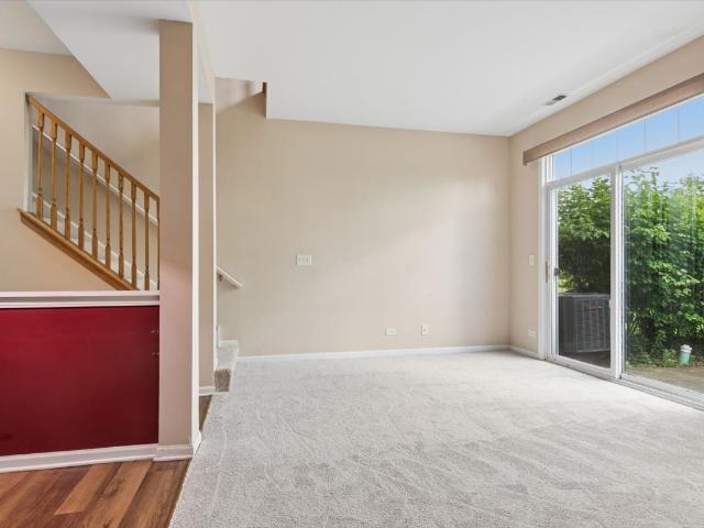 Townhouse for sale in Carpentersville, Illinois