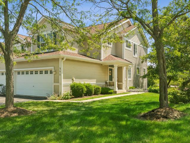 Townhouse for sale in Round Lake, Illinois