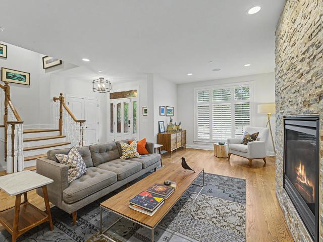 Townhouse for sale in Mount Prospect, Illinois