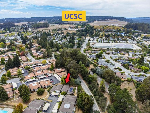 Townhouse for sale in Santa Cruz, California