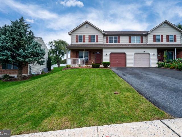 Townhouse for sale in Sinking Spring, Berks County