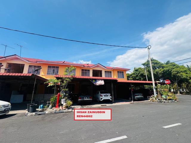 Townhouse for sale in Wellesley, Penang