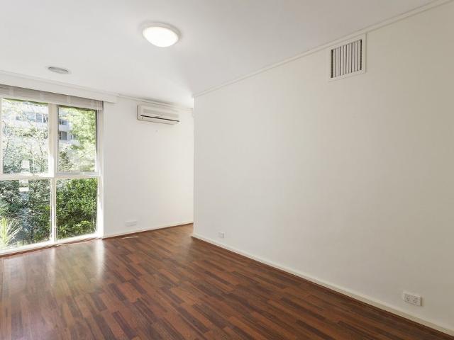 Apartment for rent in Melbourne