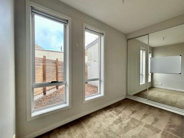 Townhouse for rent in Gnotuk, Victoria