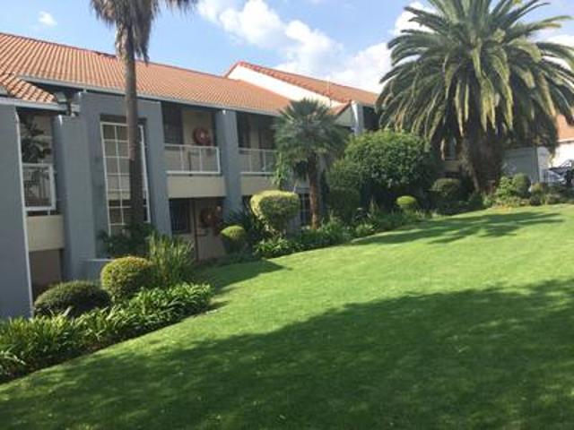 Townhouse for sale in Vosloorus, Gauteng