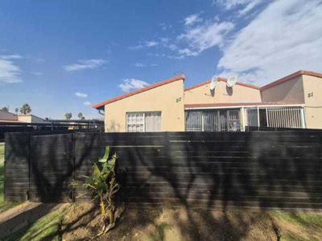 Townhouse for sale in Ekurhuleni, Gauteng