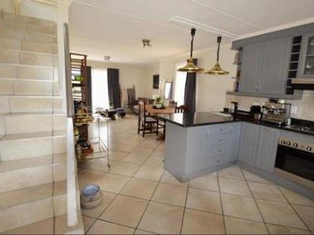 Townhouse for sale in Sedibeng, Gauteng