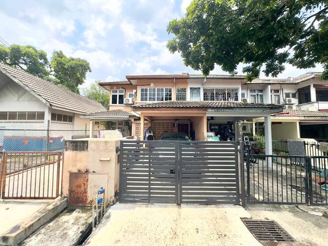 Townhouse for sale in Country Heights Damansara, Kuala Lumpur