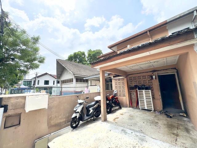 Townhouse for sale in Country Heights Damansara, Kuala Lumpur
