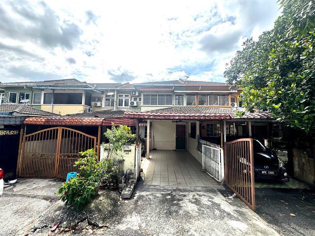 Townhouse for sale in Country Heights Damansara, Kuala Lumpur