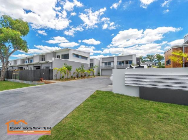 Townhouse for rent in Toombul, Queensland