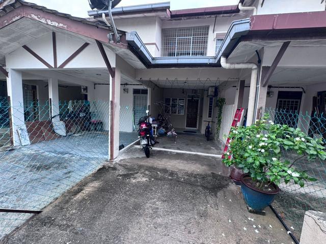 Townhouse for sale in Petaling, Alam Impian