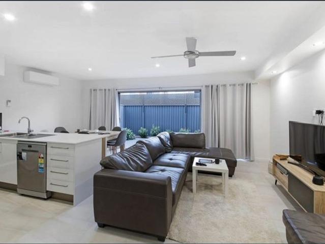 Townhouse for rent in Kings Creek, Queensland