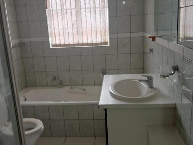 Townhouse for rent in Cullinan