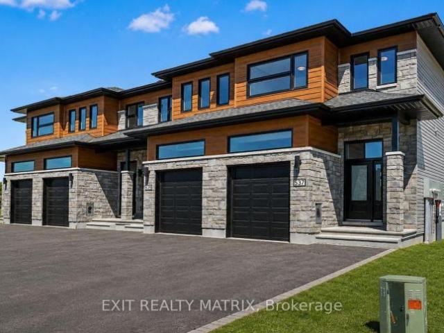 Townhouse for sale in Russell, Ontario