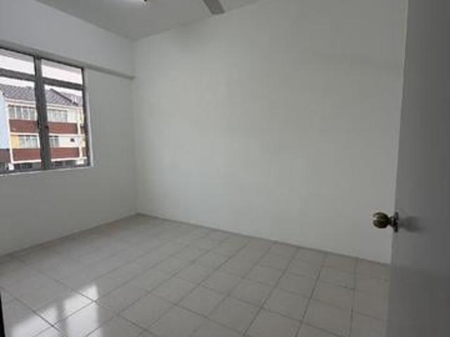 Townhouse for rent in Selangor