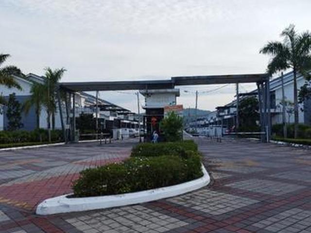 Townhouse for sale in Petaling, Damansara Damai