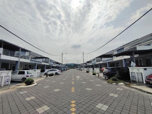 Townhouse for rent in Selangor