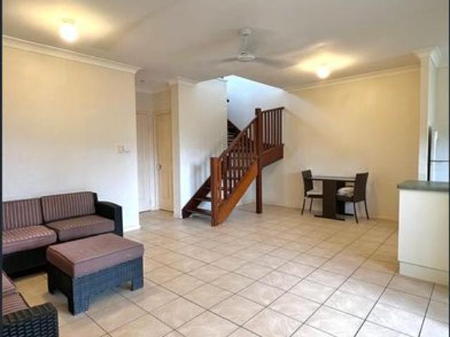 Townhouse for rent in Kewarra Beach, Queensland
