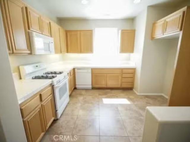 Condo for rent in Pomona