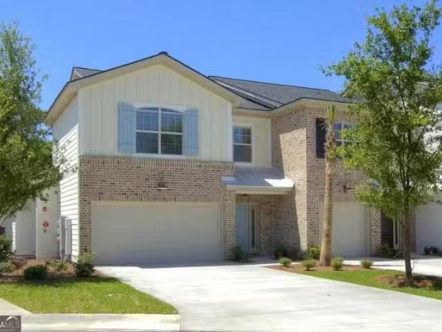 Condo for rent in Brunswick