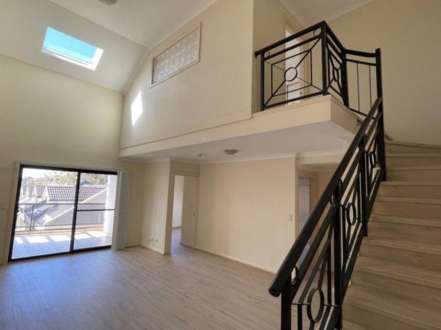 Apartment for rent in Lane Cove North Estate, Sydney