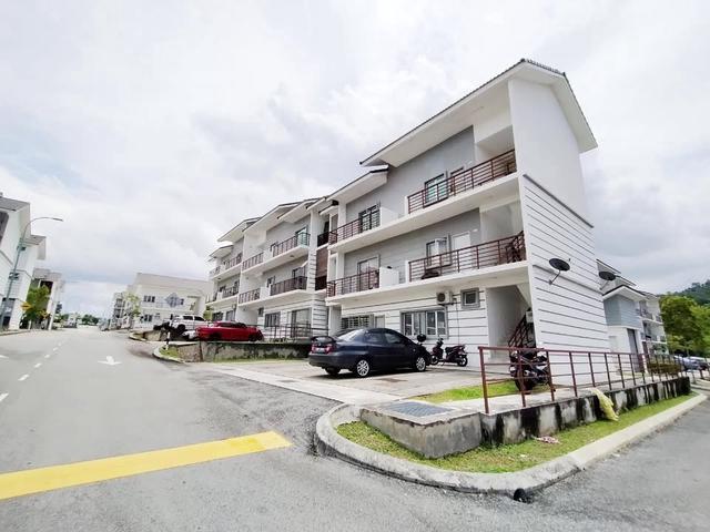 Townhouse for sale in Sendayan Village, Negeri Sembilan