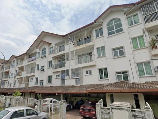 Townhouse for sale in Petaling, Subang Jaya