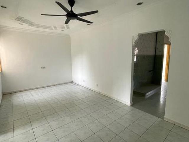 Townhouse for sale in Petaling, Alam Impian