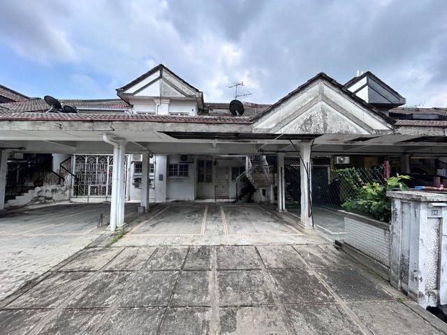 Townhouse for sale in Country Heights Damansara, Kuala Lumpur