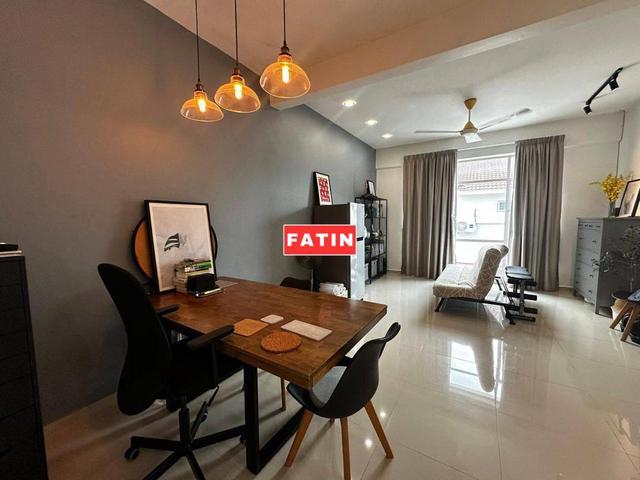 Townhouse for sale in Mukim 13, Georgetown