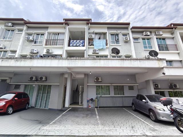 Townhouse for rent in Kajang, Langat