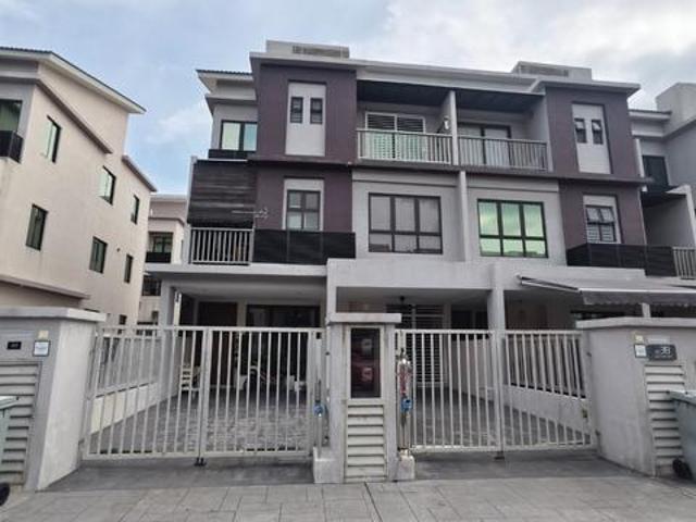 Townhouse for sale in Kajang, Langat