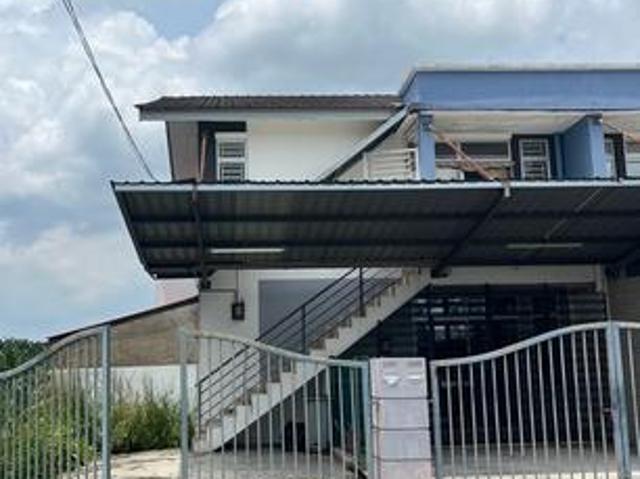 Townhouse for sale in Malaka